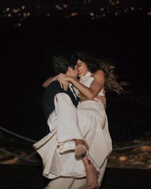 Melissa Barrera Instagram - Cinco ❤️‍🔥 Quiero bailar contigo siempre @xavierzazuetaoficial te amo
Feliz Aniversario 😍