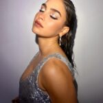 Melissa Barrera Instagram - @abigailthemovie premiere look. Team really hit this one out of the park 🩸