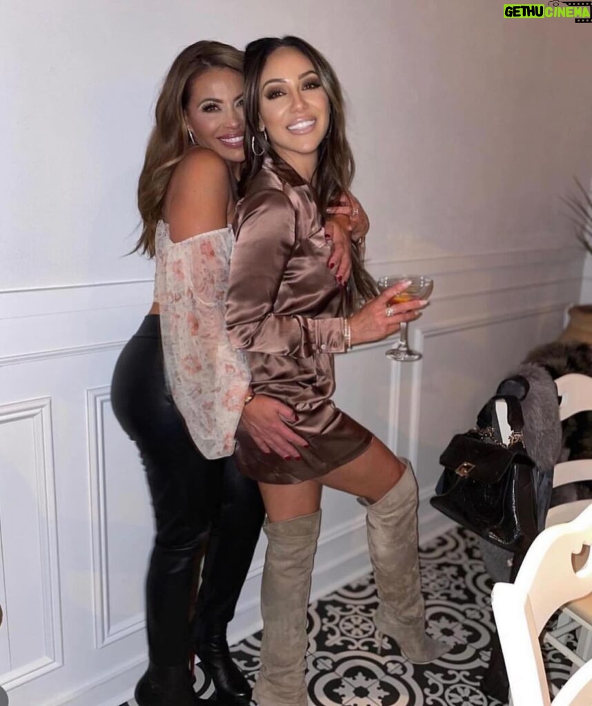 Melissa Gorga Instagram - Happy Birthday Dolo 🥂 Love you long time❣️ to making another year of memories together! Xox @dolorescatania #rhonj