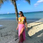 Melissa Gorga Instagram - Lost in paradise 🌴