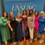Melissa Joan Hart Instagram - I had the pleasure of attending the premiere of @unsungheromovie with my dear friend @anna_redmon and sister in law @sallyalexandra who both helped create the wardrobe looks for the movie! And my pals @candacecbure and @andrewerwinofficial who produced the movie. The movie is out now and such a beautiful movie about family and faith. Check it out in theaters today!