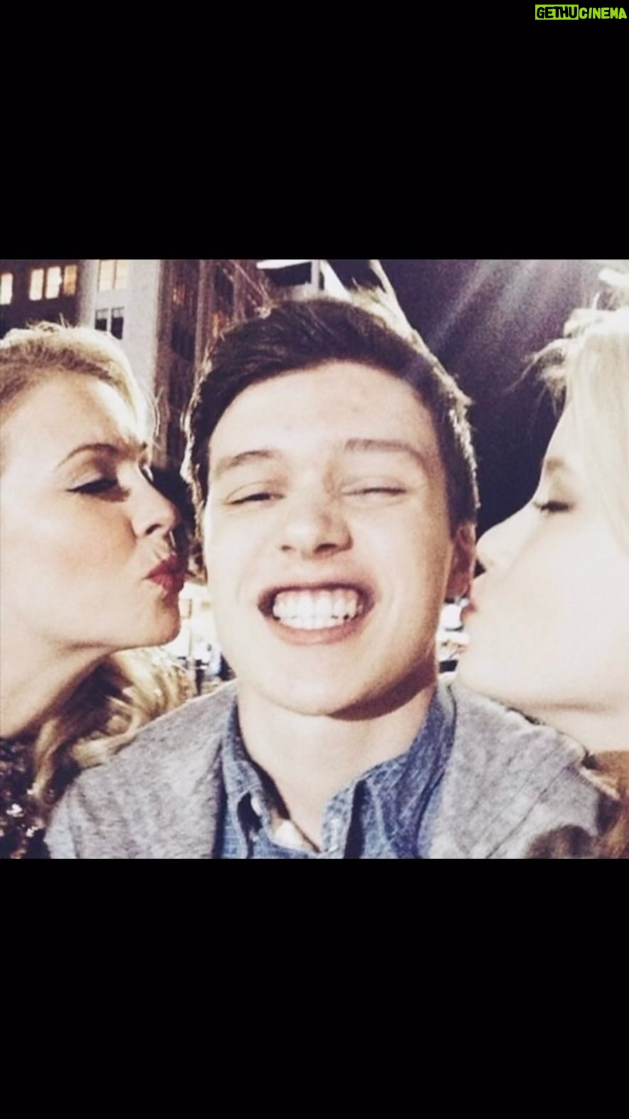 Melissa Joan Hart Instagram - Happy birthday to my favorite TV nephew @therealnickrobinson! From the time you came up to my shoulders to now when you tower over me, love you kid and so proud of the man you've become! Check out his new movie #Damsel on @netflix today to help him celebrate.