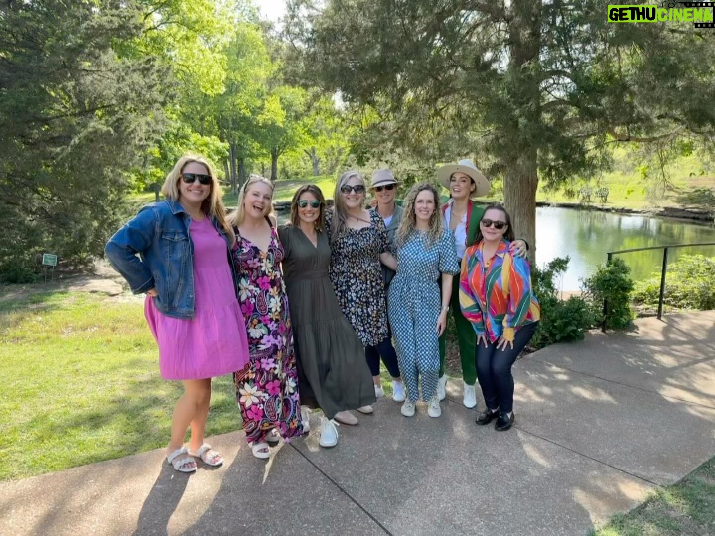 Melissa Joan Hart Instagram - What a wonderful month filled with sweet friends, sweet foods and sweet memories. From girls trips, to picnics, to family dinners, to getaways with my hubby and everything in between! It's been a fun birthday month. Now we move on to graduation/end of school month!