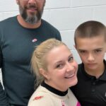 Melissa Joan Hart Instagram - My funny Valentines! Hot chicken, silly stickers (yes Marks says Cutie) and lots of love! 💕