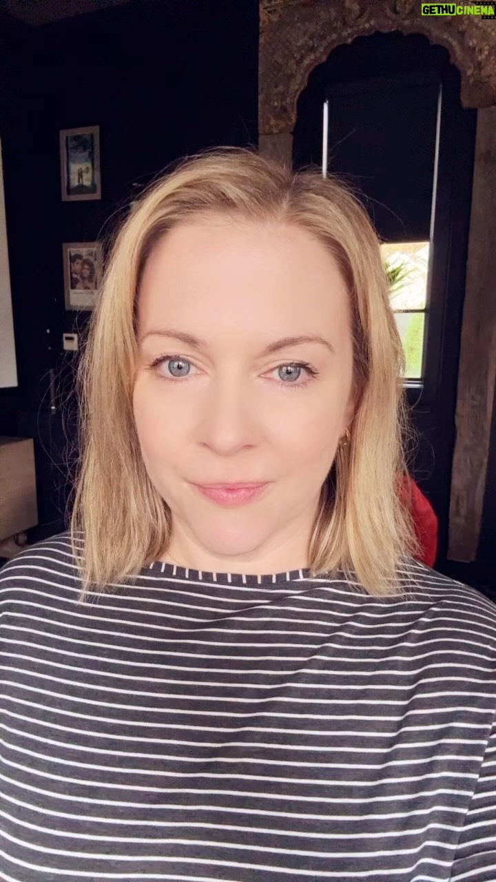 Melissa Joan Hart Instagram - Loving this #GratitudeChallenge started by @candacecbure and nominated by @danicamckellar. Today I'm grateful for: ā¤ļø- my rock and life partner Mark! @bft_brentwood š„§ - my Nanny's secret oie recipe āļø- anyone who helps feed into my boys to guide them to the men they will someday (soon) become! Tell me what you're grateful for today! I nominate @moonfrye @patriciaheaton and @seanastin. š ššššš
