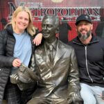 Melissa Joan Hart Instagram - My favorite person came to visit me at work this weekend and Number one on our list of things to do was see the #DonKnotts statue! ✔️ off the list! #GodBlesstheFunnyPeople