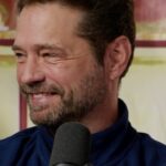 Melissa Joan Hart Instagram - We are so excited to have this weeks guest - it’s a Dear Christmas reunion as @melissajoanhart and @amandawwb welcome @jason_priestley ! We talk new movies and tv shows, nostalgia, making Dear Christmas, moving to #Nashville, 🇨🇦 Potato Chips and #Bnl @barenakedladiesmusic ! #TeamBrandon #90210 #dearchristmas #christmasmovies #jasonpriestley
