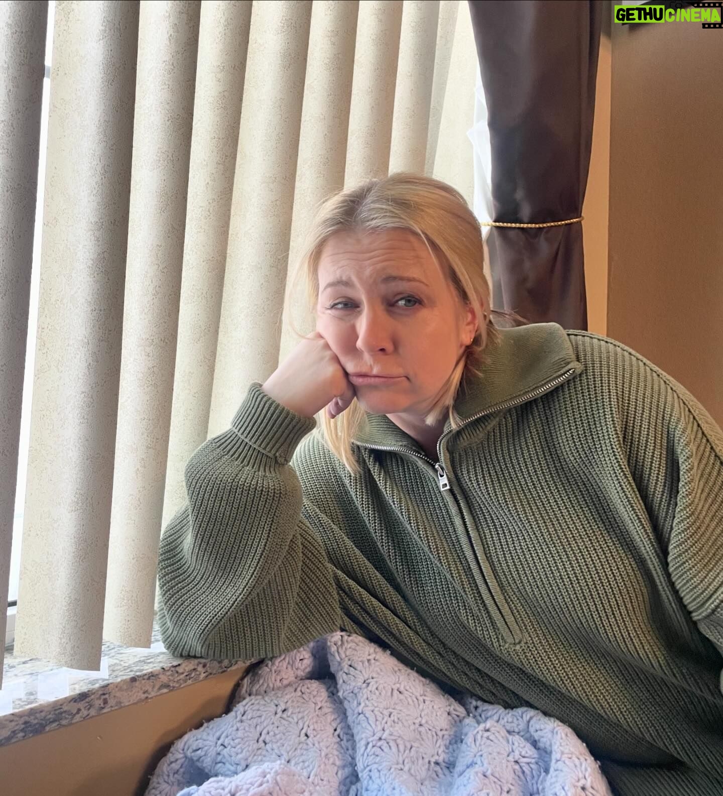 Melissa Joan Hart Instagram - Tuesdays #workmood. #TheBadGuardian PS not sad, just silly. But it is a heartbreaking movie. @lifetimetv