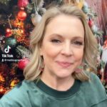 Melissa Joan Hart Instagram – When the phone gets passed to the Queens of Christmas!
@taylorquinncole @danicamckellar @theerincahill
@cindy_busby @aliciawitty @mflynn526 @jessicalowndes
@thats4ent