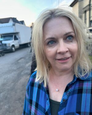 Melissa Joan Hart Instagram - Felt cute... might delete later! #workmood this #truecrime Monday! #TheBadGuardian @lifetimetv