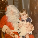 Melissa Joan Hart Instagram – #ghostsofchristmaspast.
This is my late Uncle Mark who totally sold me as Santa but now I understand that I didn’t look at his face. #crookedbeard and about 30 years old.