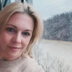 Melissa Joan Hart Instagram - New city = new project! Wanna play where in the world is MJH again? #TheBadGuardian @lifetimetv #WestVirginia