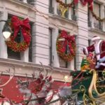 Melissa Joan Hart Instagram - One of my favorite traditions is watching the @macys parade! And being in the industry I ended up in, it's usually got a few of my friends involved! Love my @nickelodeon family @kenanthompson & @iamkelmitchell! And slide for my other buddy!