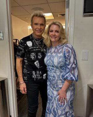 Melissa Joan Hart Instagram - I'm smitten! So thrilled to be on @todayshow this morning with @billyidol  Hair by @samleonardihair and makeup by @kristystratemakeup.
Promoting my new movie #TheBadGuardian on @lifetimetv May 18th.