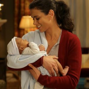 Melissa Ponzio Instagram - #CallOut #ChicagoFire ::: may I remind you of #Donna giving birth on a fire truck with #ChiefBoden right by her side…to the most perfect baby boy #Terrance…what a wild ride that was! @nbconechicago