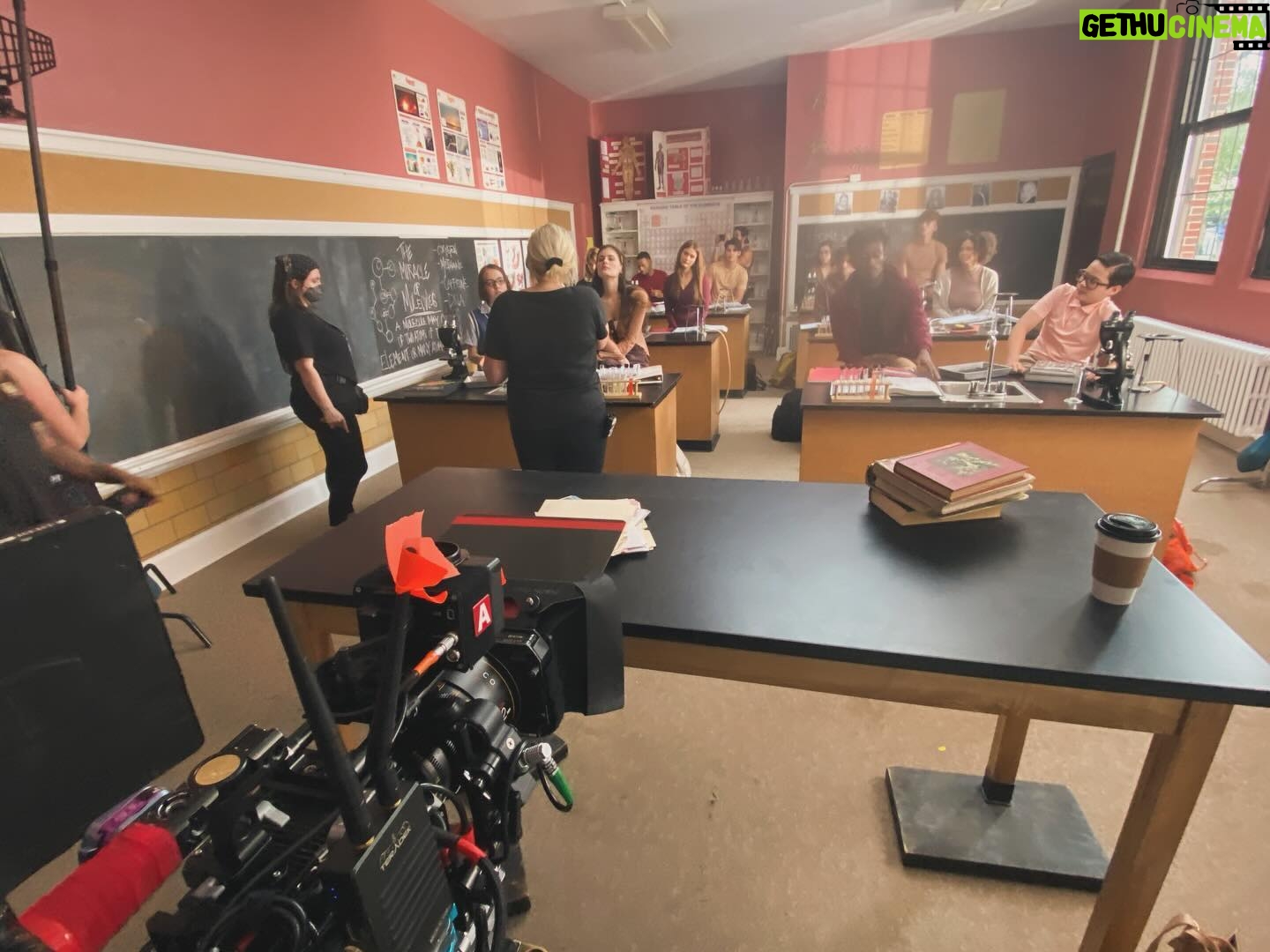 Melissa Ponzio Instagram - Shout out to the cast and crew of @popular_theory! Had a blast working with everyone to bring this sweet film alive…being back in the classroom as a teacher was a real trip as my curriculum was more comedy than chemistry, but here we are! Look for #PopularTheory on VOD March 26th and enjoy this film!