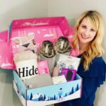 Melissa Rauch Instagram - So proud to be a #fabfitfunpartner as @fabfitfun supports a different charity each season! This winter, #fabfitfun is partnering with @WomensAlzMovement which brings awareness to the importance of brain health & women focused Alzheimer's research. They are also dedicated to supporting female entrepreneurs...a lot of the products in each box are from female-founded companies! And love me some cozy, winter goodies and this awesome box is filled with them! I will be wearing those slippers starting today and for the rest of the holiday season. If you want to sign up and start receiving these awesome seasonal boxes, go to www.fabfitfun.com and use my code RAUCH for $10 off your first box! What’s your favorite product from the fall box? Let me know in the comments below! #selfcare #treatyourself #selfcarefirst #selflove #womensupportingwomen