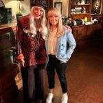 Melissa Rauch Instagram - Guess what OG #NightCourt fans?! It is the return of THE WHEELERS tonight!! The tremendously talented and wonderful #Brentspiner and #Annie O’Donnell reprise their original roles of Bob and June Wheeler. Not gonna lie, I have no chill per usual and it was phenomenally surreal getting to see the two of them seamlessly revisit these iconic Night Court characters that I grew up loving so much. On top of that, the comedic force & magical gift of a human that is my dear friend, @katemicucci joins us as their daughter! And on top of THAT, the hilarious and all around wonderful #JuliaSweeney guest stars as a psychic in an episode you do not want to miss. Something that has been really special about doing this show is people who say that they used to watch the first incarnation of Night Court with a loved one who is no longer with us and watching this version makes them feel like they are with that person...a time machine back of sorts to when they were still here. For those to whom this sentiment rings true...this episode is a love letter from our hearts to yours….Please join us tonight at 8/7c on @nbc and on @peacock 💙