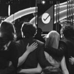 Melissa Rauch Instagram - Can’t believe I’m writing this...Join us tonight for a super special evening. An hour long @bigbangtheory_cbs series finale ~ a can’t miss @youngsheldoncbs ~ a wonderful behind the scenes show and the gang on @colbertlateshow 💙