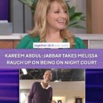 Melissa Rauch Instagram - The height difference tho. 😂😂 @melissarauch @kareemabduljabbar_33 #kareemabduljabbar #melissarauch #nightcourt #bigbangtheory
