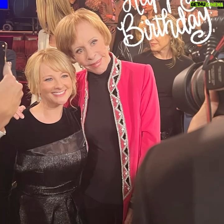 Melissa Rauch Instagram - The most amazing 90th birthday tribute to the extraordinary Carol Burnette airs tonight on @nbc 💗 I had the most incredible evening watching the endless talent that came out to celebrate the wonders of @itscarolburnett and I'm so grateful that I was able to share my love for her. Check it out to see an off the charts phenomenal show in honor of this legend of a performer and human and to hear the story behind these photos of us taken many years apart (in which I was so elated to be in Carol’s magnificent presence that my smile had no choice but to swallow the rest of my face). Thank you from the bottom of my heart for all that you are and Happy Birthday, Carol. I'm so glad we had this time together. 🎵♥️🎵♥️