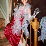 Melissa Rauch Instagram - #TBT to the fanciest I have ever been and will ever be. #socksonpoint