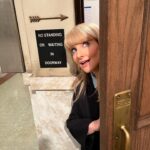 Melissa Rauch Instagram - Rulez are for foolz #nightcourt #rebel