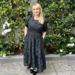 Melissa Rauch Instagram – I put on a dress with pockets and had such a lovely time talking #NightCourt with some really wonderful people the other day. @nbc 

❤ and thanks to:
Styling: @hayley_atkin_ 
Hair: @eddie_cook 
Makeup: @tobyfleischman 
Awesome dress with said pockets: @tedbaker 
Non-manicured hand hideout: Dose Pockets!