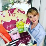 Melissa Rauch Instagram - So happy to be a #fabfitfunpartner It's so cool! #fabfitfun is a seasonal subscription box filled with full-size fashion, beauty, fitness and lifestyle products. I just got the Fall Box, and there are soooo many amazing products inside that I'm already obsessed with! It is a veritable treasure trove of awesomeness! You can even customize your box, so it is completely tailored to you or you can make it a total surprise for your future self when it arrives on your doorstep! I LOVE the fact that @fabfitfun is dedicated to supporting female entrepreneurs...a lot of the products in the box are from female-founded companies! Also love that each box raises funds and awareness for non-profits...the fall box is raising funds for City of Hope! If you want to sign up and start receiving these awesome seasonal boxes, go to www.fabfitfun.com and use my code RAUCH for $10 off your first box! What’s your favorite product from the fall box? Let me know in the comments below! #selfcare #treatyourself #selfcarefirst #selflove #womensupportingwomen