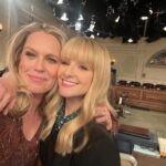 Melissa Rauch Instagram - And couldn’t be more excited to have one of my very nearest and dearest, the phenomenal comedy queen that is @stclairjessica visit #NightCourt Jess is off the charts, next level hilarious at every turn as Abby’s oldest friend, the maniac that is Heather. Check out how nuts it gets TONIGHT on @nbc @ 8/7c and streaming on @peacock 💙