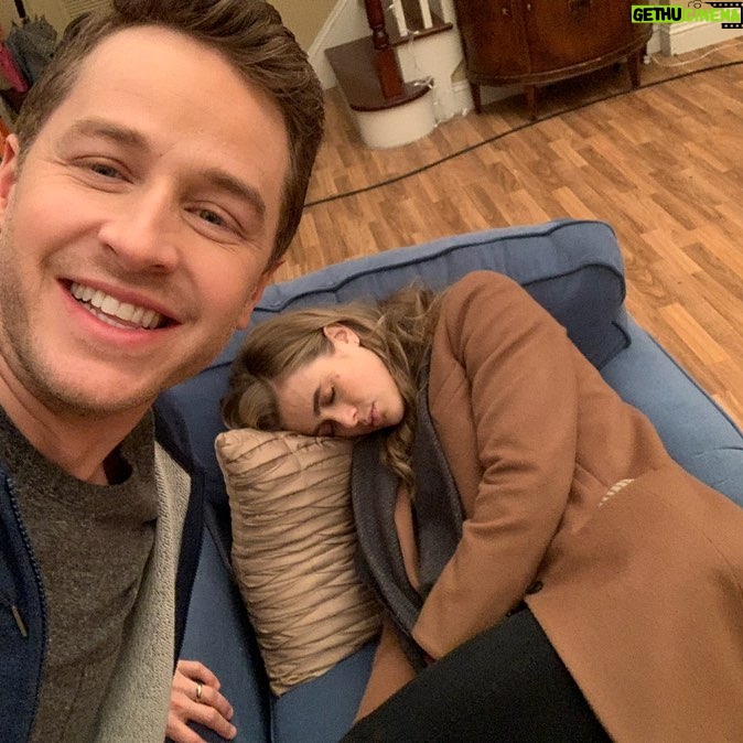 Melissa Roxburgh Instagram - The story of an interrupted nap. Illustrations by @joshdallas