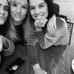 Melissa Roxburgh Instagram - Hand issues since ‘92 🖐🏼👊🏼