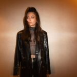 Meltem Akçöl Instagram - 🌆 Fotoğraf : @cemtalu Styling: @irmakozdener Makyaj: @erkanuluc Saç: @aykuttyerlikaya Styling Asistanı: @erkutbayraktar Menajer: @pinartelevi Basın Danışmanı: @aysegulsenerpr