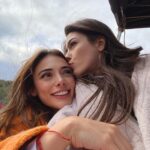 Meltem Akçöl Instagram – perimmmm, iyi ki doğdun be! sen olmasan nasıl gülerdim..🥹👭🏻🧝🏼‍♀️🍀💙