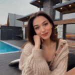 Meltem Akçöl Instagram – 🪵🦥🤎🧘🏻‍♀️✨