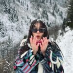 Meltem Akçöl Instagram – happyweekendump❄️💙👭🏻