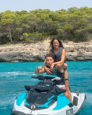 Melyssa Pinto Instagram - Deseando estamos de esto:) ⏳🐬💦🐠🌞