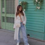 Melyssa Pinto Instagram - Os doy una idea de look muy comfy para estos días, con accesorios y zapatillas de @kurtgeiger #KurtGeiger 💗 *publi