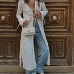 Melyssa Pinto Instagram - Os doy una idea de look muy comfy para estos días, con accesorios y zapatillas de @kurtgeiger #KurtGeiger 💗 *publi