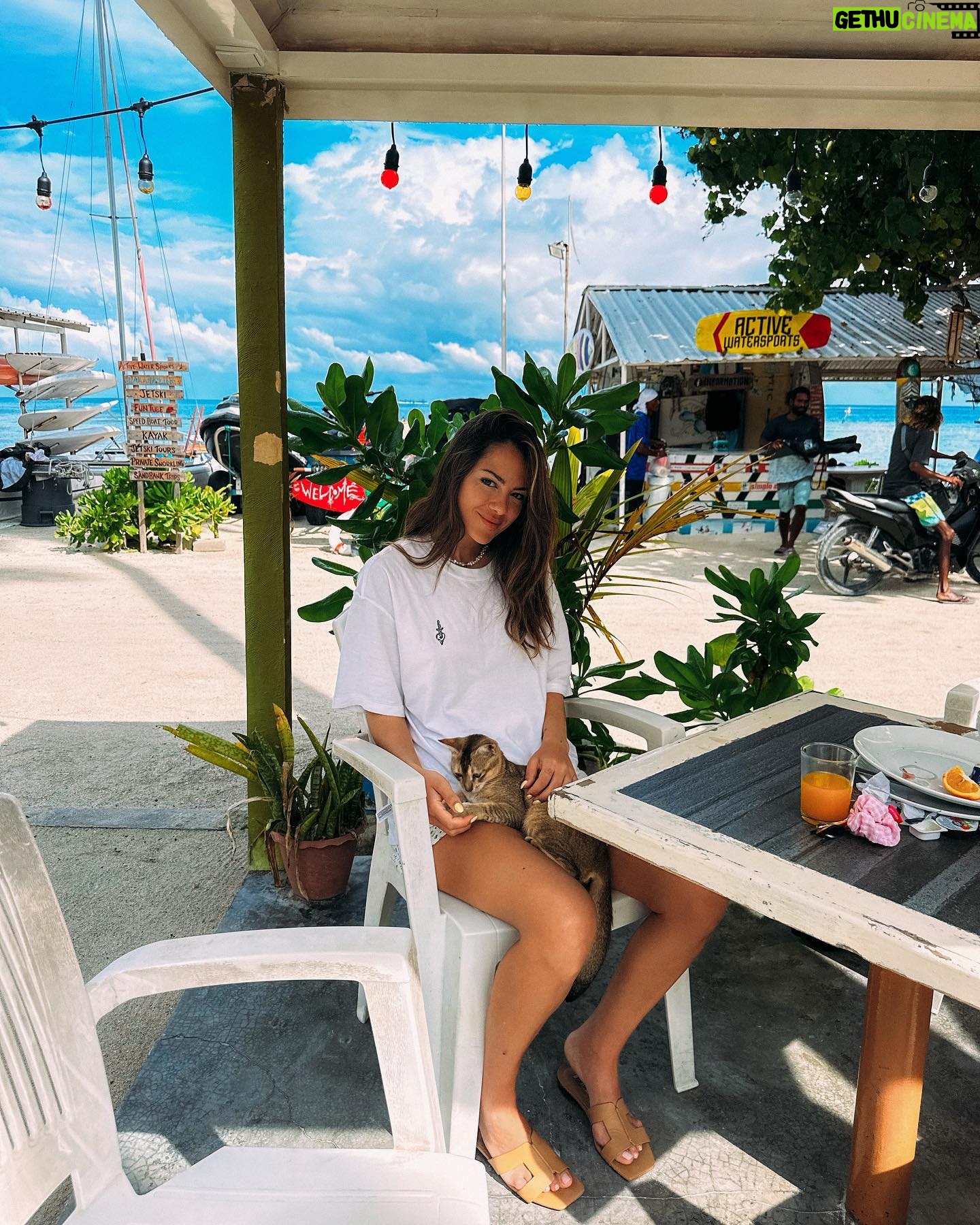 Melyssa Pinto Instagram - My playlist π¬π π¦π’π«§π€οΈππ§π½ββοΈπΊποΈ