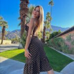 Mercedes Blanche Instagram - 🌴 👗 @NovaMen by @FashionNova