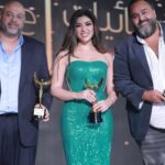 Merna Gamel Instagram - جائزه افضل مسلسل كوميدي اللعبة جائزه افضل ممثلة جائزه افضل ممثل جائزه افضل مخرج مهرجان الفضائيات العربية 2023 وطبعا الجايزه دي لكل زمايلي اللي بقوا عيلتي التانيه وكل حد اشتغل في المشروع القريب اوي لقلبي ولكل الجمهور اللي حبنا مسلسل اللعبة 🏆🏆🏆🎊🎊🎊💎 Stylist @sandragamil1 👗 @tayacouture 💋 @monaesmailmakeup 💎 @talaatsirganybijoux 💇🏻‍♀️ @haithamdahab00 📸 @samehselim.official
