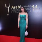 Merna Gamel Instagram - جائزه افضل مسلسل كوميدي اللعبة جائزه افضل ممثلة جائزه افضل ممثل جائزه افضل مخرج مهرجان الفضائيات العربية 2023 وطبعا الجايزه دي لكل زمايلي اللي بقوا عيلتي التانيه وكل حد اشتغل في المشروع القريب اوي لقلبي ولكل الجمهور اللي حبنا مسلسل اللعبة 🏆🏆🏆🎊🎊🎊💎 Stylist @sandragamil1 👗 @tayacouture 💋 @monaesmailmakeup 💎 @talaatsirganybijoux 💇🏻‍♀️ @haithamdahab00 📸 @samehselim.official