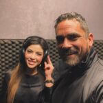 Merna Gamel Instagram – جاهزييييين 🎉🎊🎊🎊 
بكره اول حلقات مسلسل #بيت_الرفاعي 🎉🎉
رمضان يجمعنا 🌙💎
@karara.amir 
@ahmednadergalal 
@petermimi 
@synergy.tamermursi