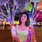Merna Gamel Instagram - Happiness 🥰🍭🎢🎡🧸🎈🎈🎈 @globalvillageuae