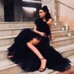 Merve Çağıran Instagram – Günaydın🎈 @ayakligazeteyeni 
Ödül için hepinize teşekkür ederim⭐️ 😘 
@edaezgi 
@raisavanessa