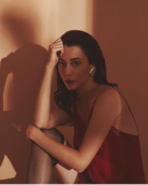 Merve Çağıran Instagram - @womensshinemag 😘
Röportaj: @sryzcglu  @aysecaglakucuk
Fotoğraf: @cagdasbasar 
Styling: Ali Arısoy @aliarisso 
Makyaj: @rufiyekalmazz 
Saç: @sabitakkaya @hayrihayta
@icontalentofficial