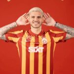 Merve Dizdar Instagram - Reklamın güzelliğiiii😍Şampiyonlar ve Bartu’yla stüdyoyu açıp kamera arkasına geçtik, en özel, en güzel formayla Galatasaray’ın yüzlerini, Cumhuriyet’in 100’lerini fotoğrafladık ❤💛🇹🇷 Sen de @GSStore Bio’daki linkten kaydını oluştur, “Cumhuriyetin 100’ü” filtresini kullanarak 3. forman veya uğurlu Galatasaray forman ile fotoğrafını paylaş, Cumhuriyet’in 100. Yılı coşkusunu 1923 ruhuyla, Galatasaray’lı olmanın gururuyla, bizimle yaşa 📸 #Cumhuriyetin100ü @nikefootball @galatasaray @gsstore #işbirliği