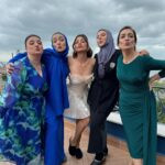 Merve Dizdar Instagram - Eveeet son kez Ömer bu akşam sizlerle. Çok kıymetli insanlarla çok güzel bir iş yaptık. Unutamıycağım anılarım var. Her biri için hepinize çok teşekkür ederim canım @omerdiziresmi. Toplu fotolarımızı tabii ki bulamıyorum 😩 Emeği geçen herkese çook teşekkür ederim. Ve canım seyirci iyi ki varsınız ve iyi ki Ömer’i çok sevdiniz. Yeni hikayelerde görüşmek üzere🙋‍♀️🌺Hoşçakal Ömer❤️