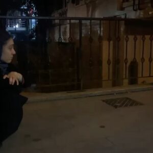 Merve Dizdar Instagram - Eveeet son kez Ömer bu akşam sizlerle. Çok kıymetli insanlarla çok güzel bir iş yaptık. Unutamıycağım anılarım var. Her biri için hepinize çok teşekkür ederim canım @omerdiziresmi. Toplu fotolarımızı tabii ki bulamıyorum 😩 Emeği geçen herkese çook teşekkür ederim. Ve canım seyirci iyi ki varsınız ve iyi ki Ömer’i çok sevdiniz. Yeni hikayelerde görüşmek üzere🙋‍♀️🌺Hoşçakal Ömer❤️